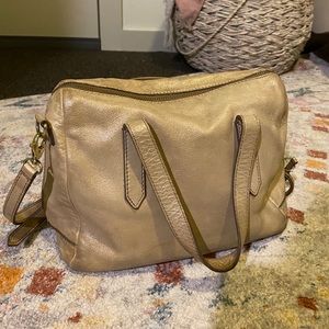 Crossbody/Handbag! Super cute!